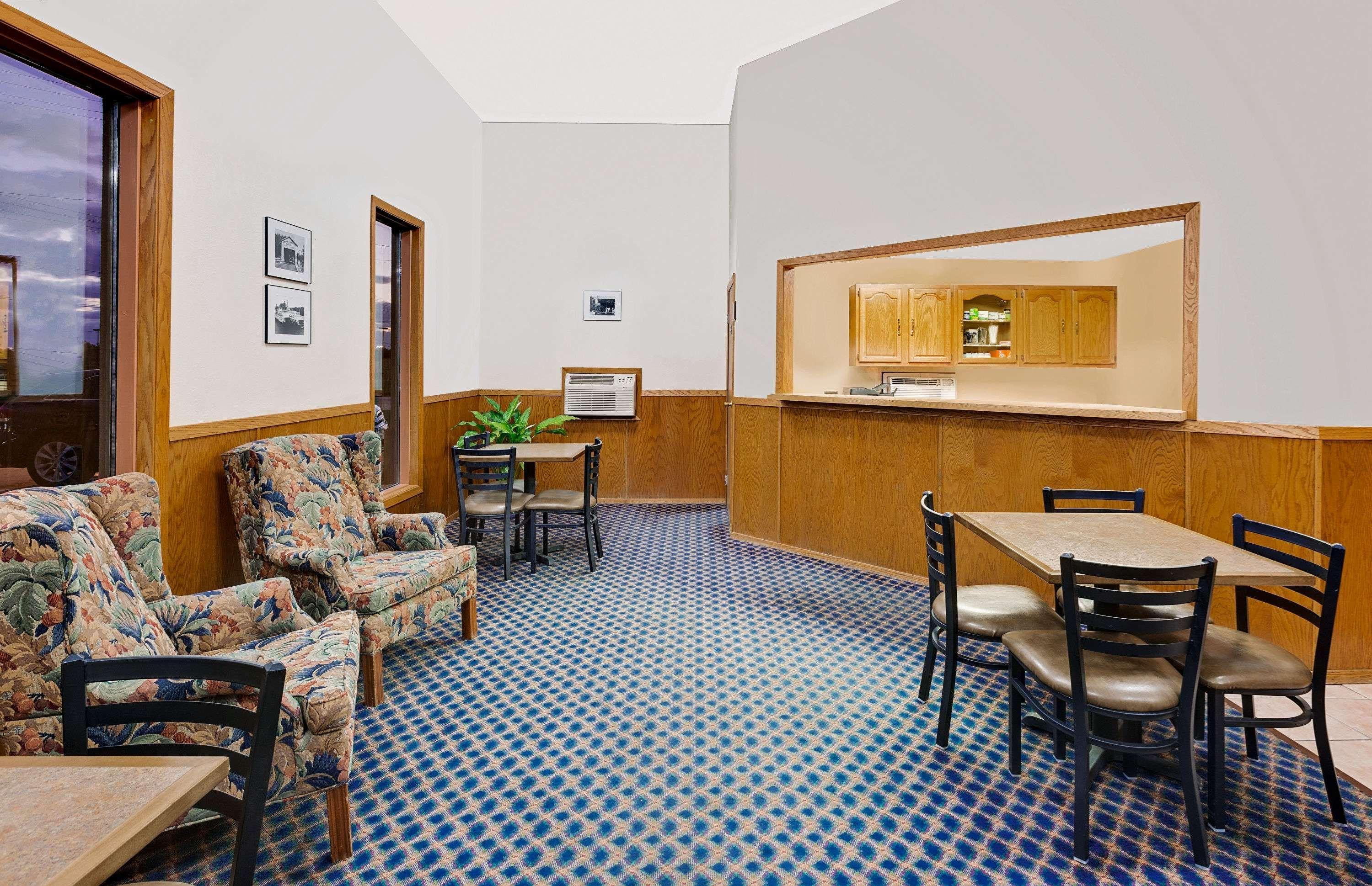 Hotel Super 8 By Wyndham Keokuk Exterior foto