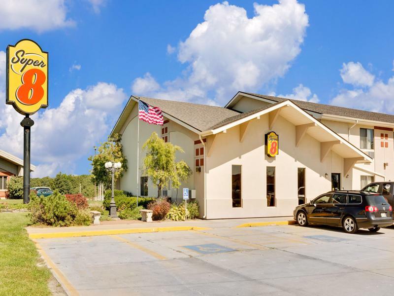 Hotel Super 8 By Wyndham Keokuk Exterior foto