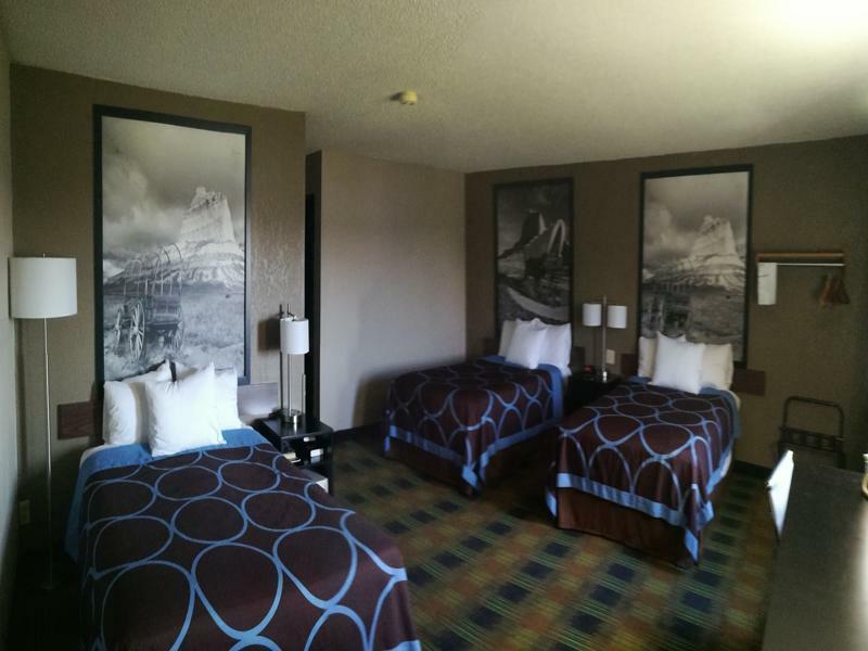 Hotel Super 8 By Wyndham Keokuk Exterior foto